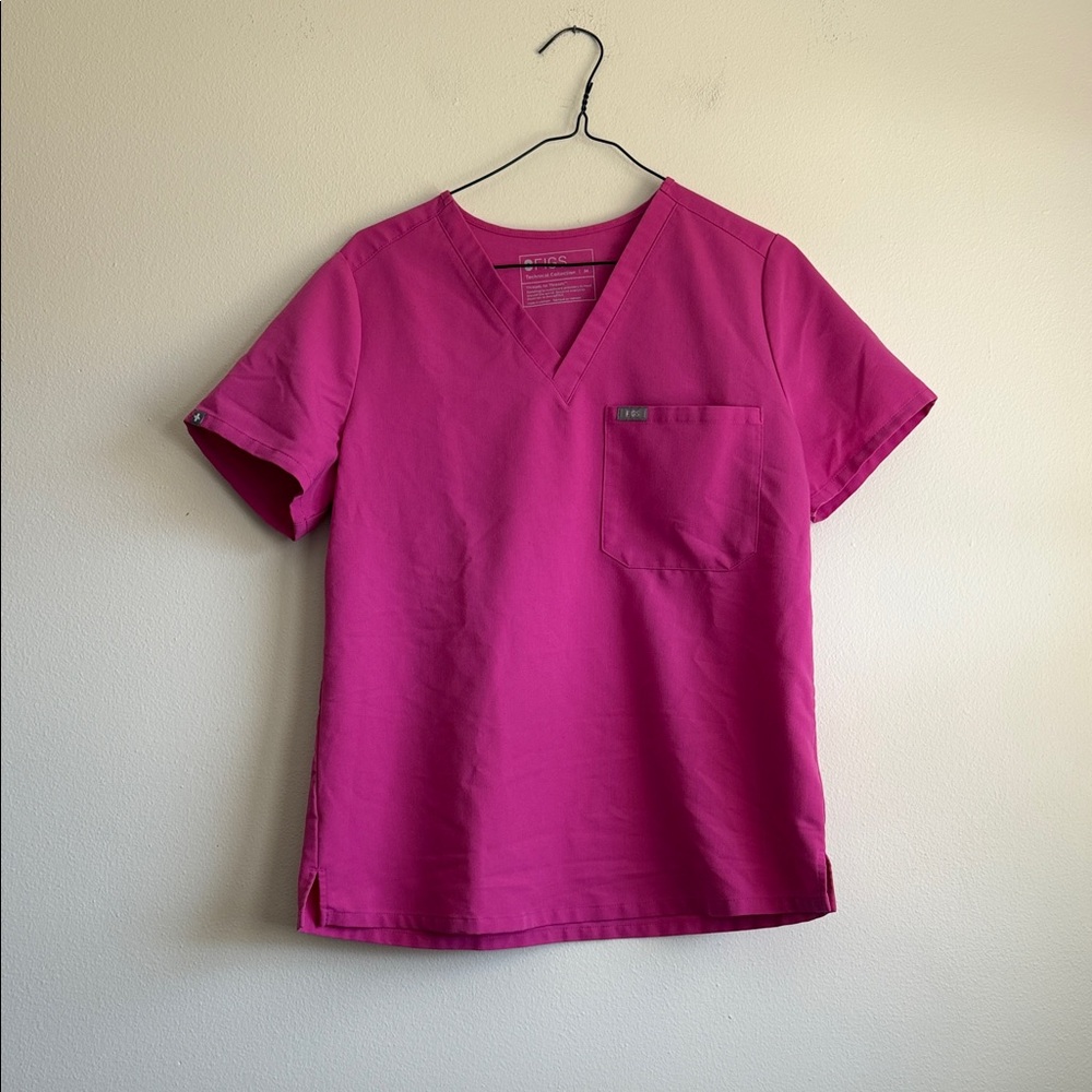 Figs Catrina One Pocket scrub top electric orchid